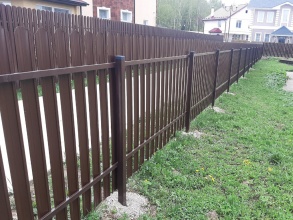 Забор из евроштакетника с утрамбовкой щебнем 70 метров фото в Лыткарино