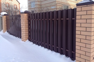 Забор из евроштакетника в шахматном порядке 30 метров фото в Лыткарино